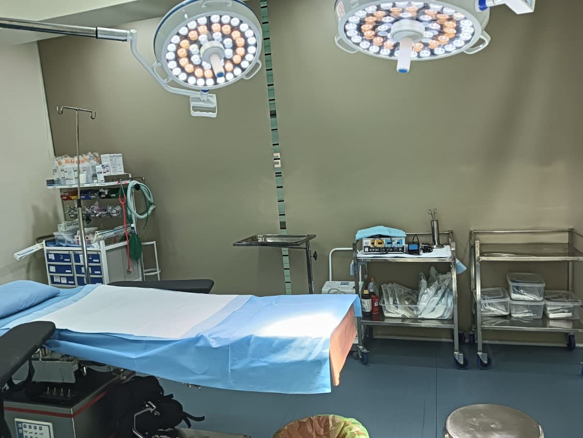 NR Clinic - Photo 2